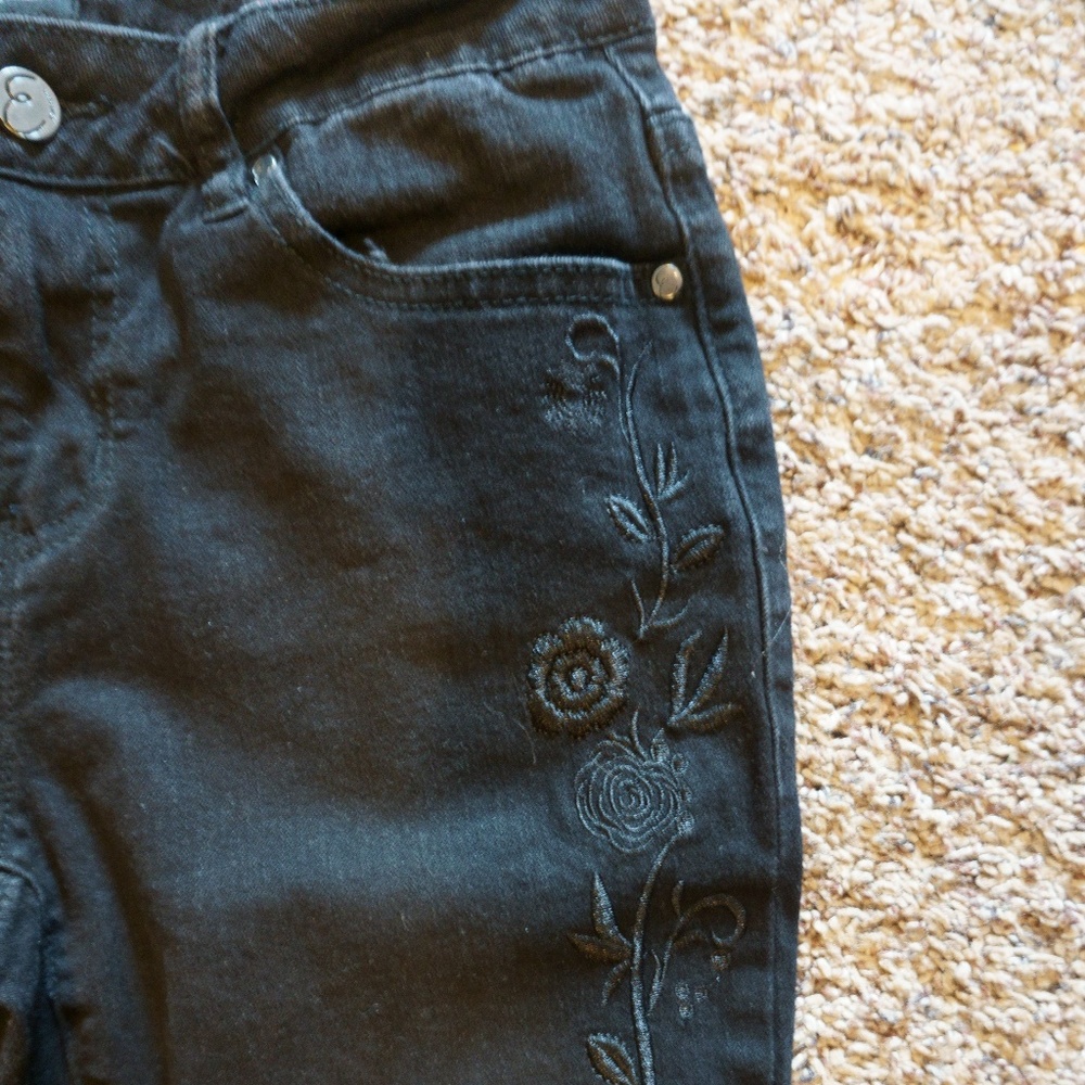 Jeans - Picture 6 of 7